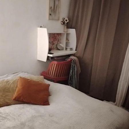 Charmante Chambre Spacieuse Et Lumineuse Párizs Kültér fotó